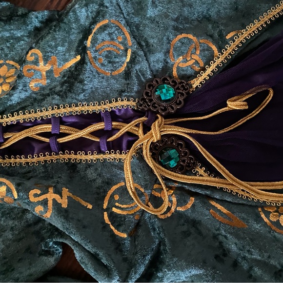 Winifred Sanderson hocus pocus costume - Picture 6 of 16